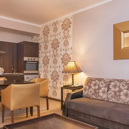 Royal Apartment *