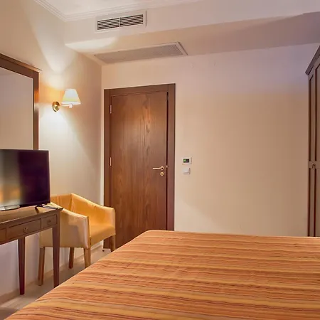 Royal Apartment *