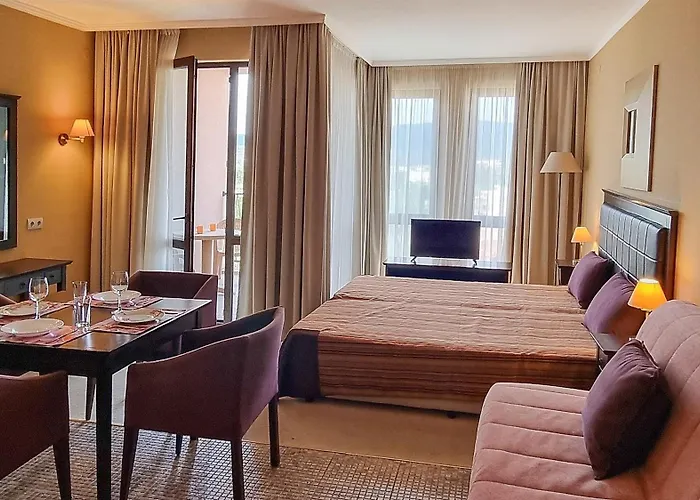 Royal Солнечный берег